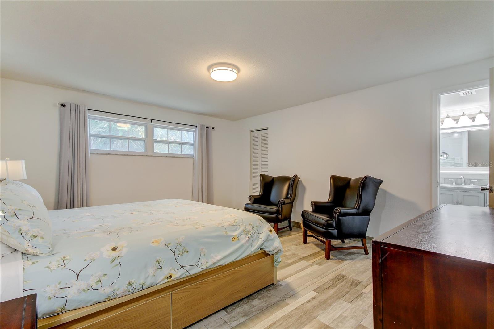 1846 ELMHURST DR — photo 34