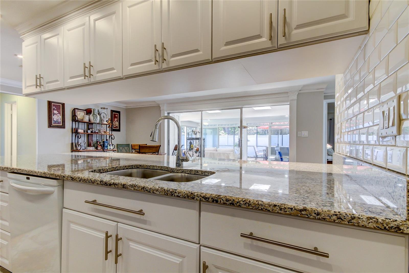 1846 ELMHURST DR — photo 16