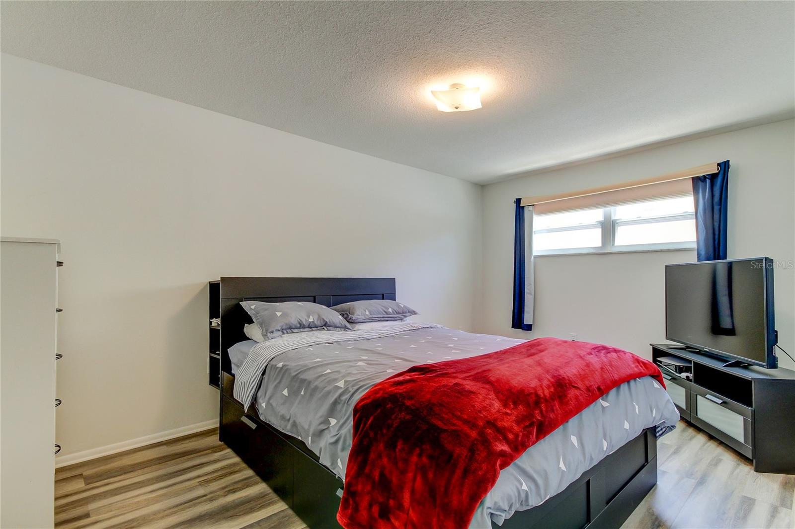 1846 ELMHURST DR — photo 43