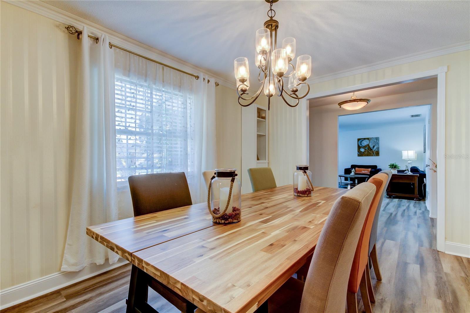 1846 ELMHURST DR — photo 9