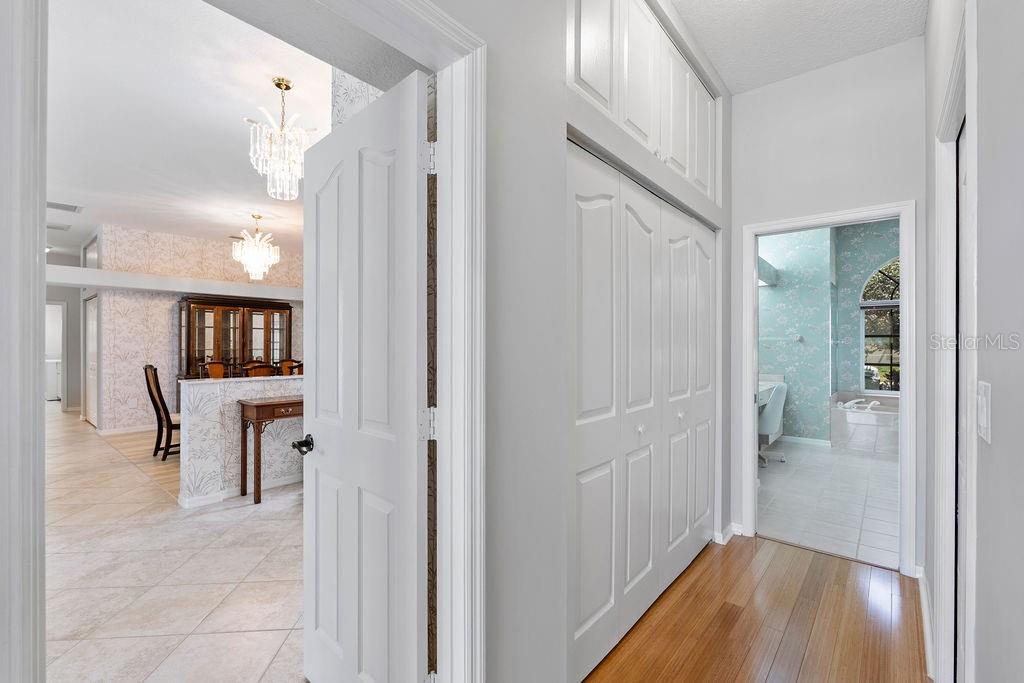 1543 WATERFORD DR — photo 27