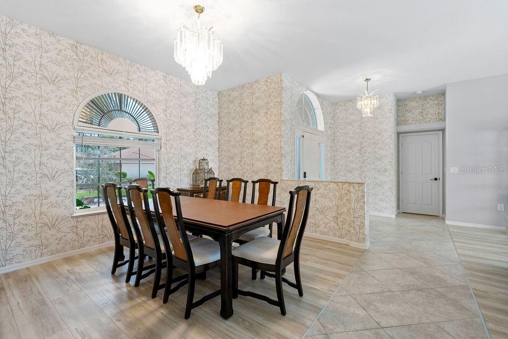1543 WATERFORD DR — photo 16