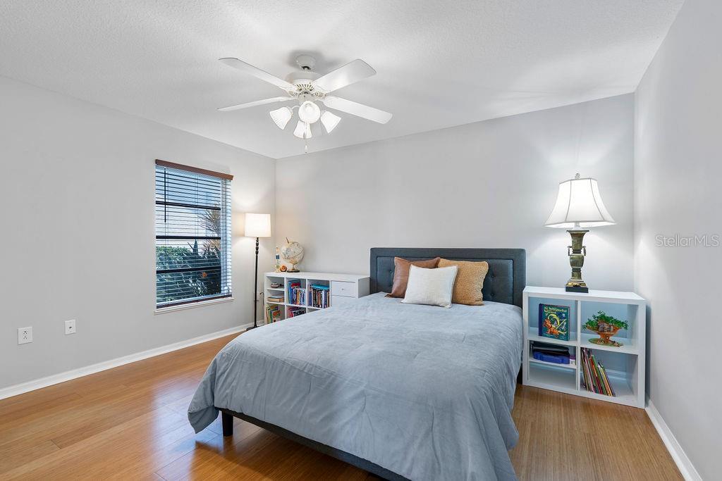 1543 WATERFORD DR — photo 31