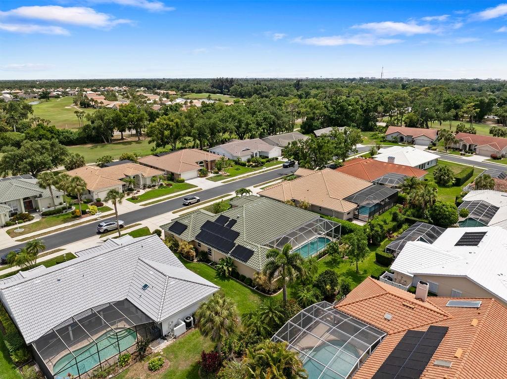 1543 WATERFORD DR — photo 46