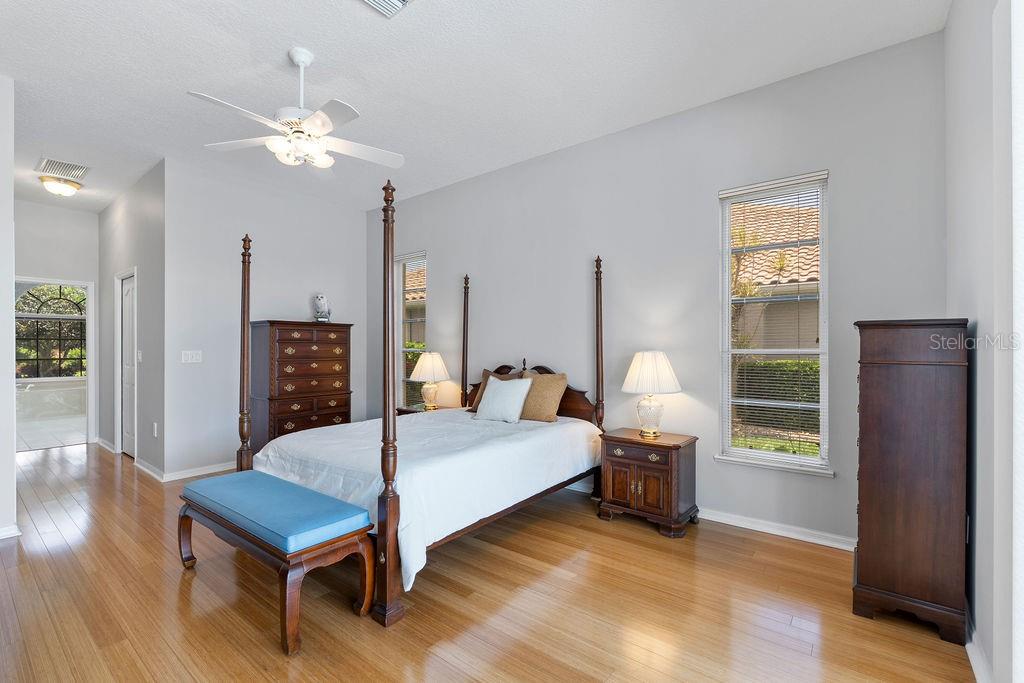 1543 WATERFORD DR — photo 23
