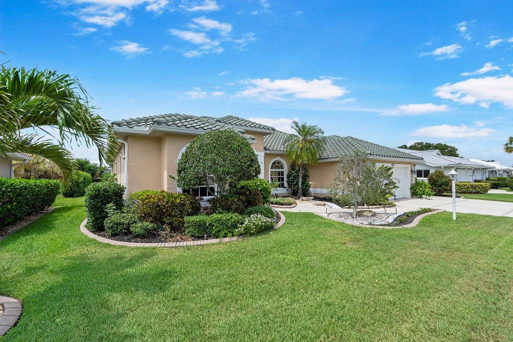 1543 WATERFORD DR — photo 62