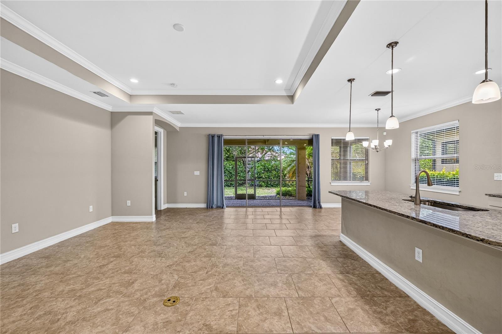 120 VENTOSA PL — photo 2