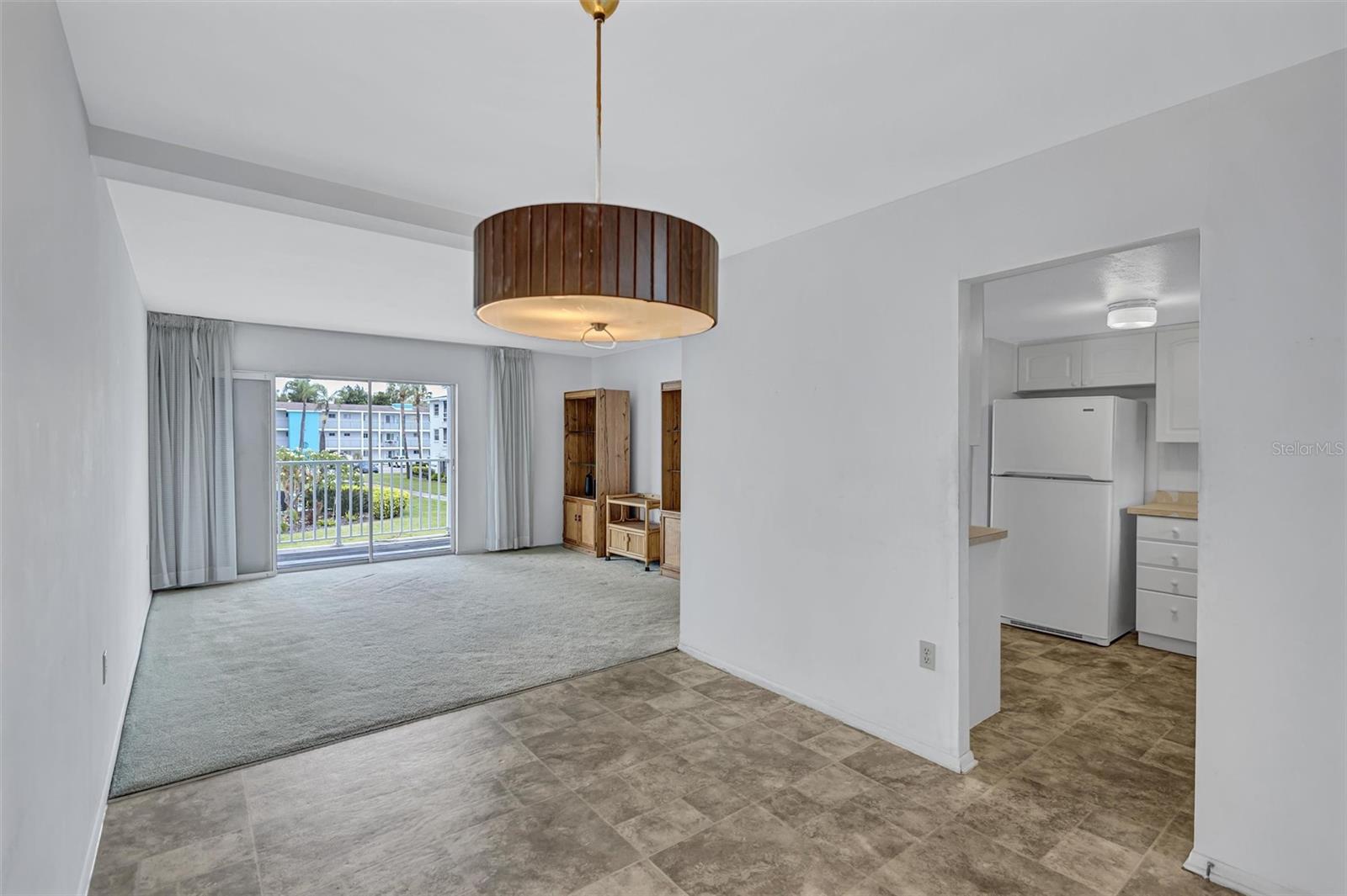 2217 SUNSET DR #E27 — photo 6