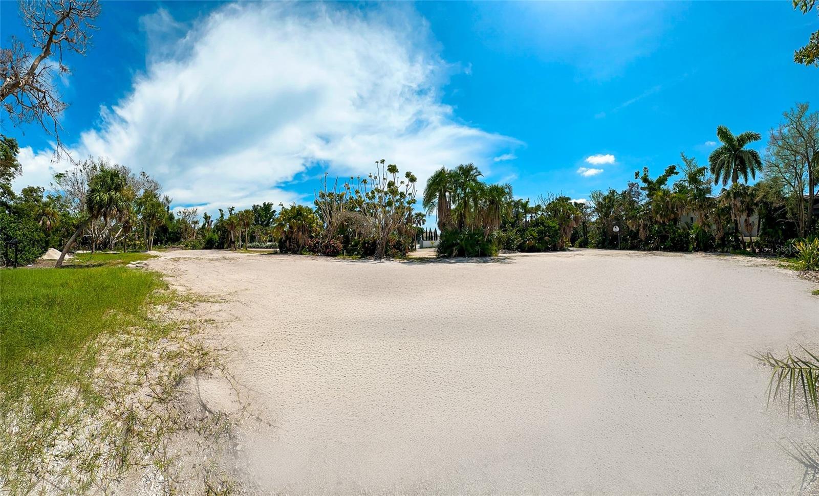 7825 SANDERLING RD — photo 11