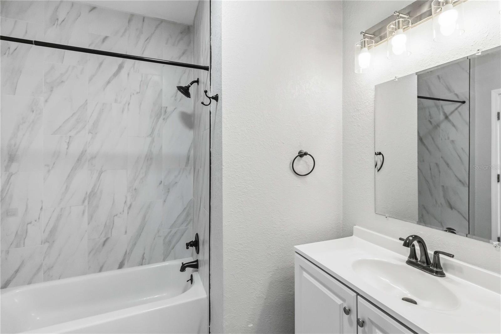 4234 TYLER CIR N ##102B — photo 12