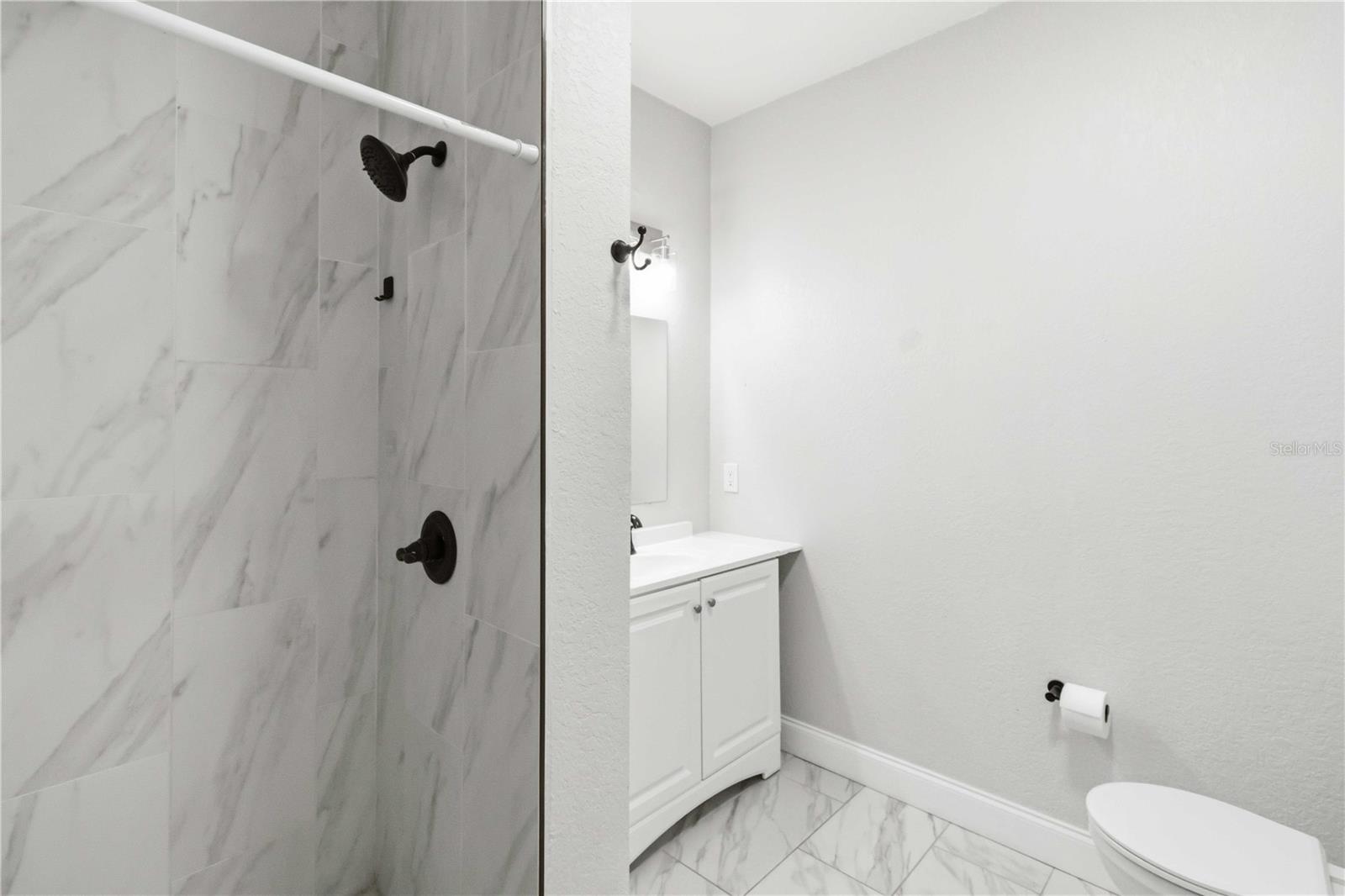 4234 TYLER CIR N ##102B — photo 11