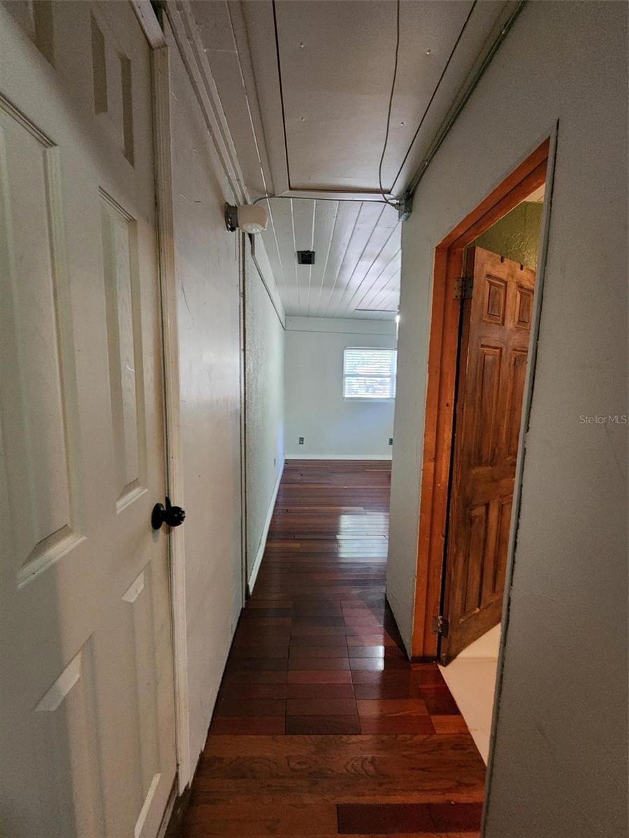 1608 EDNA AVE — photo 18