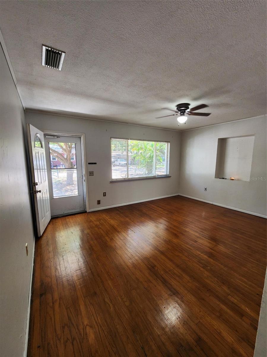 1608 EDNA AVE — photo 3