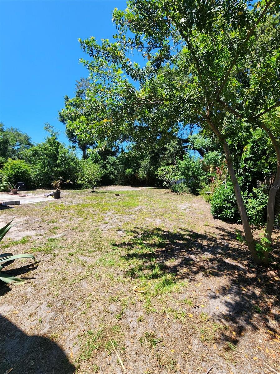 1608 EDNA AVE — photo 31