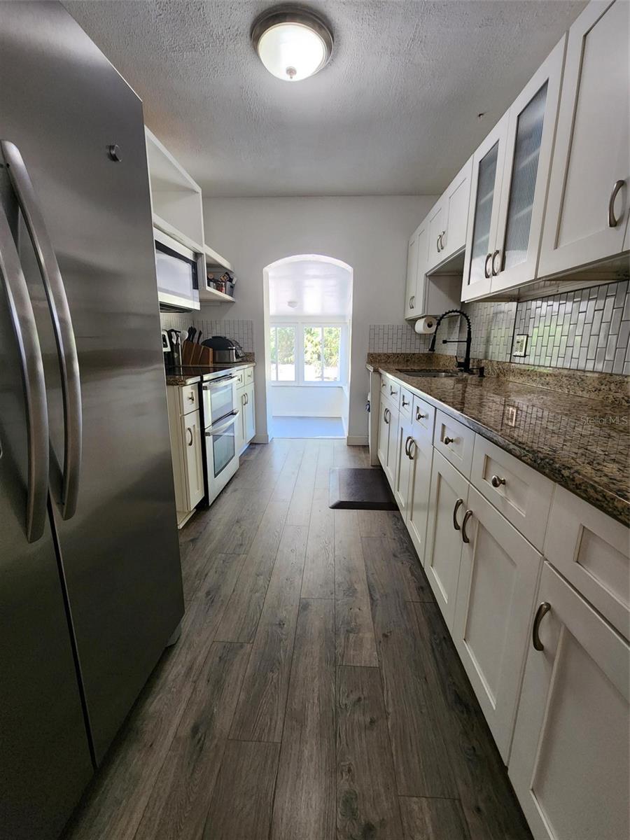1608 EDNA AVE — photo 5