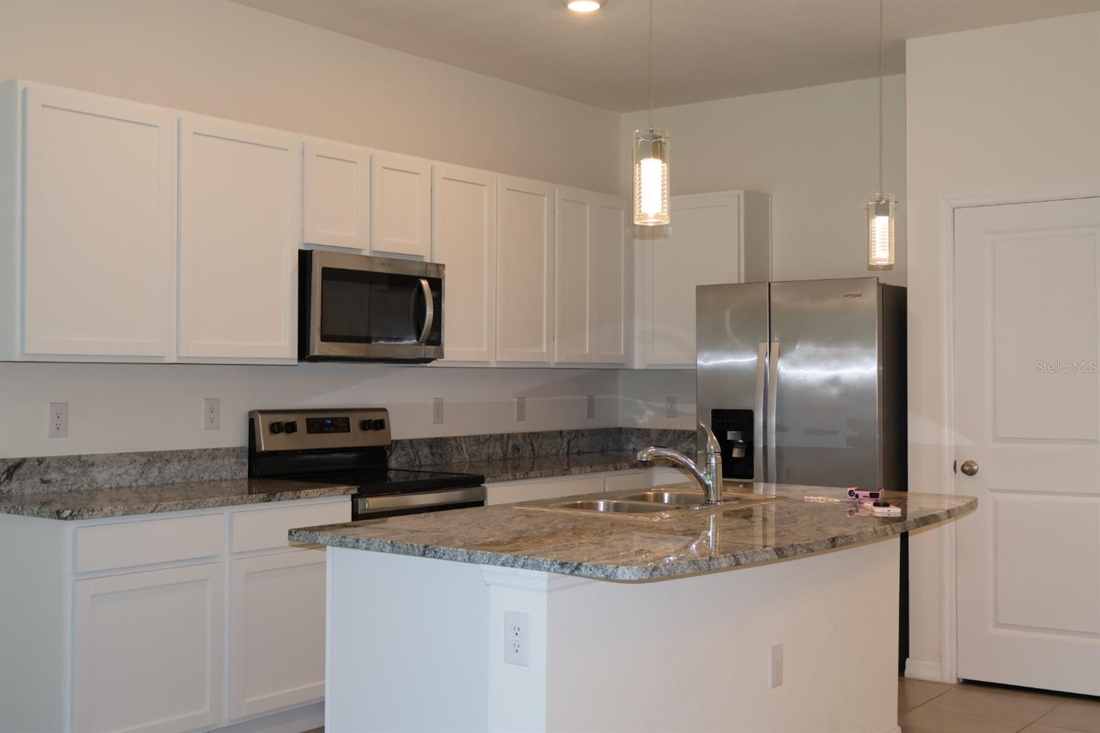 8748 MILESTONE DR — photo 3