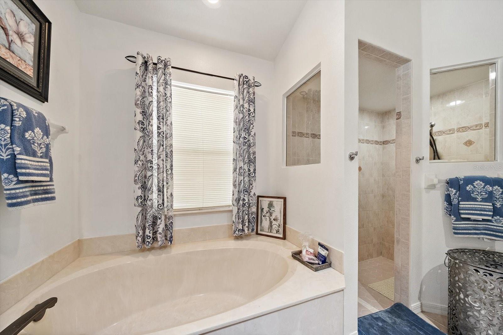 1687 WISE DR — photo 28