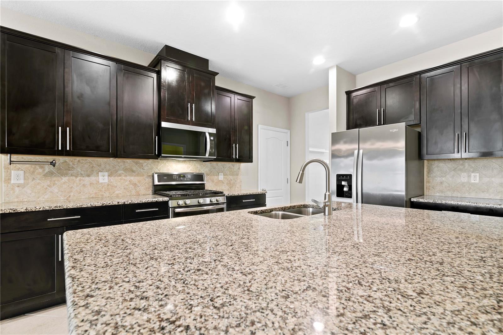 11412 LAKE LUCAYA DR — photo 18