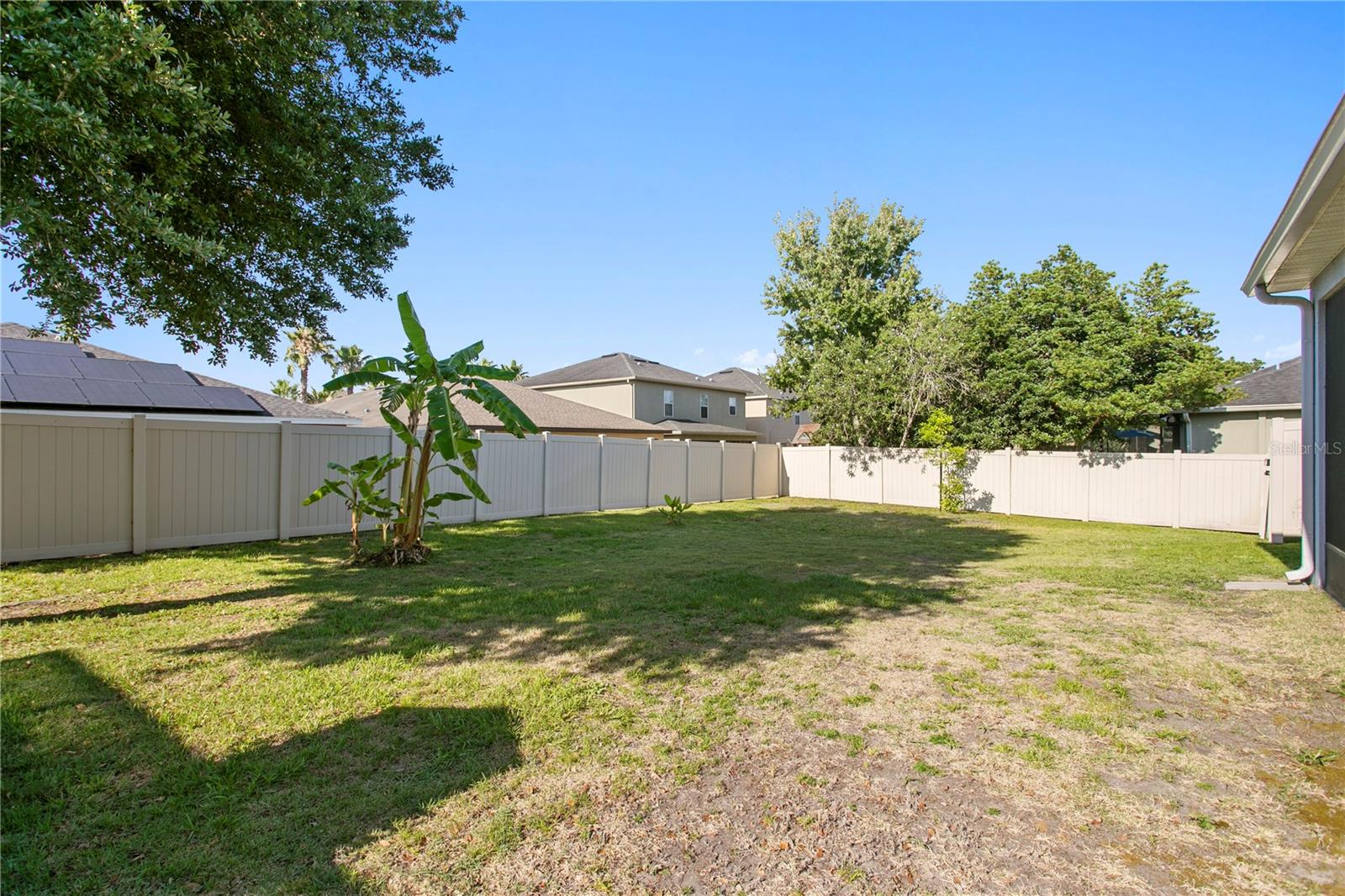 11412 LAKE LUCAYA DR — photo 57