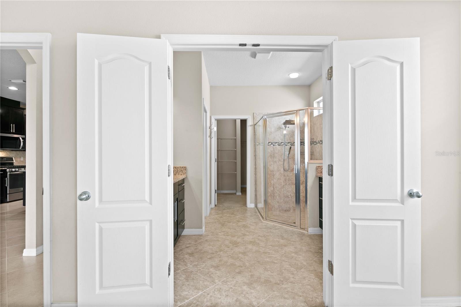 11412 LAKE LUCAYA DR — photo 45