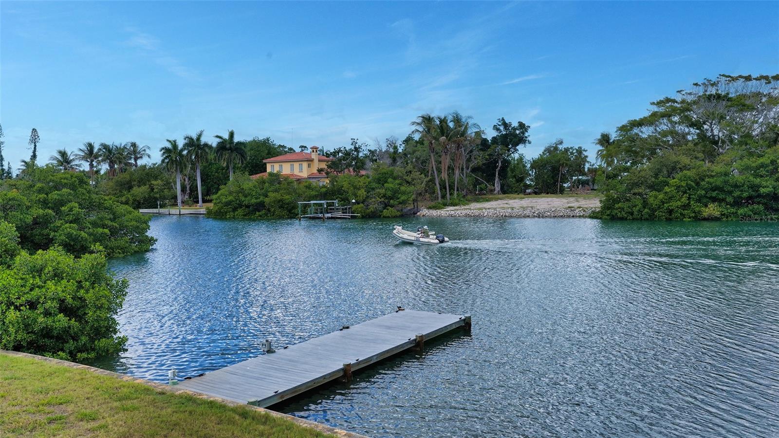 6660 & 6664 & 6670 GULF OF MEXICO DR — photo 20
