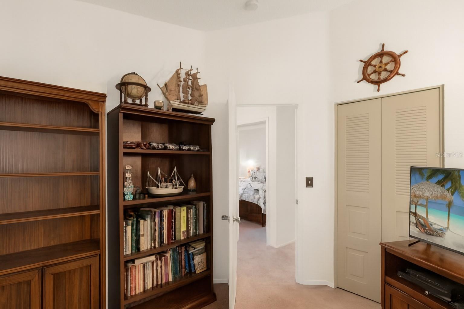 1237 FRANFORD DR — photo 9