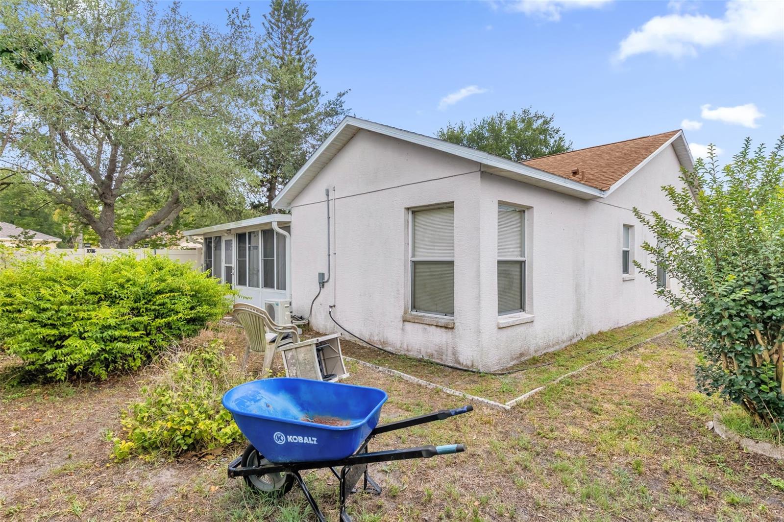 1237 FRANFORD DR — photo 17