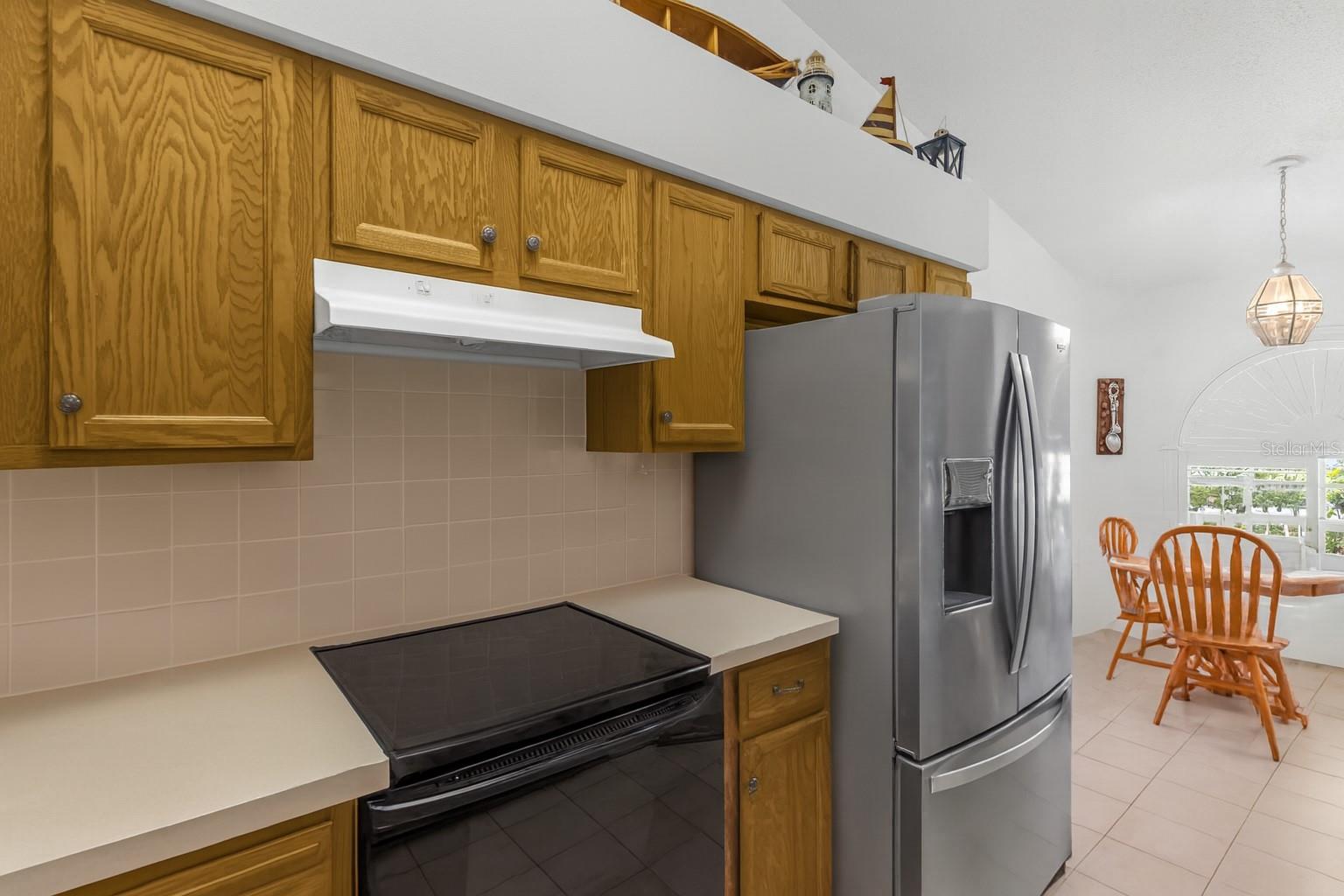 1237 FRANFORD DR — photo 3