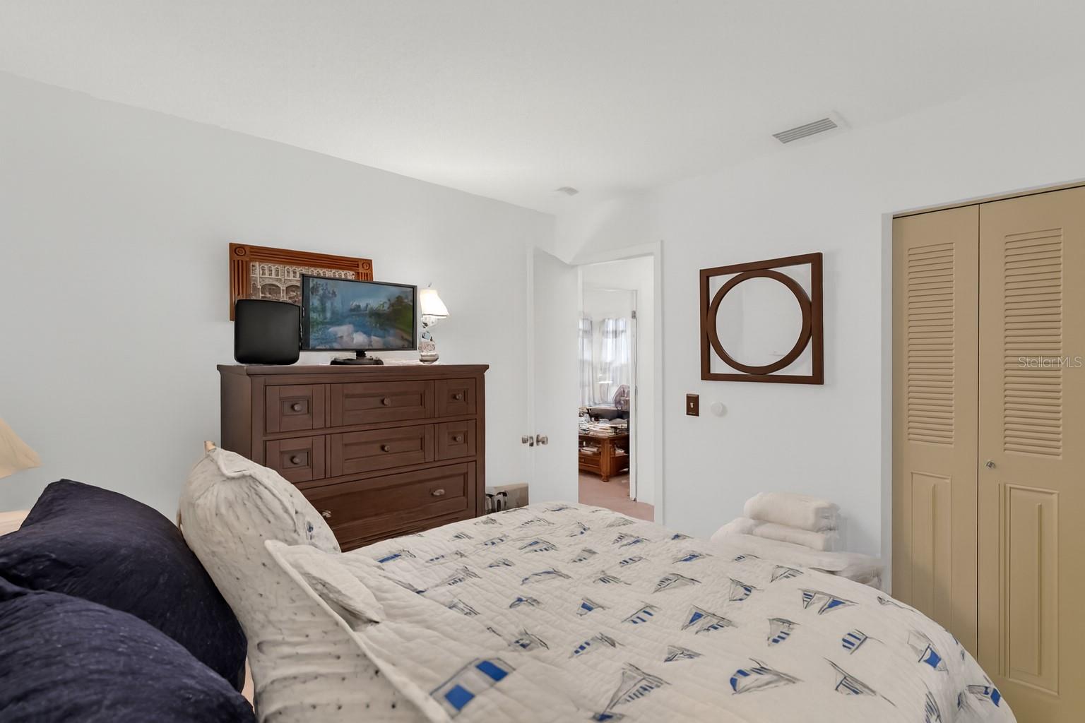 1237 FRANFORD DR — photo 10