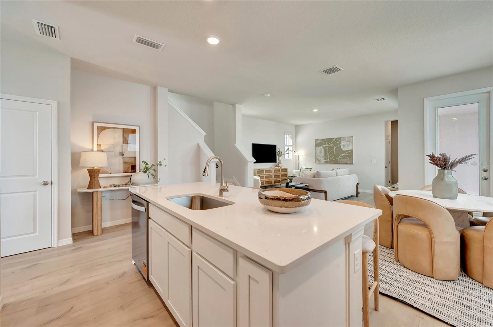 2831 CRIMSON CAP ST — photo 4