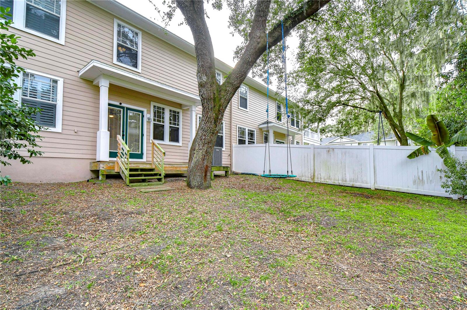 208 ELM VIEW CT — photo 26