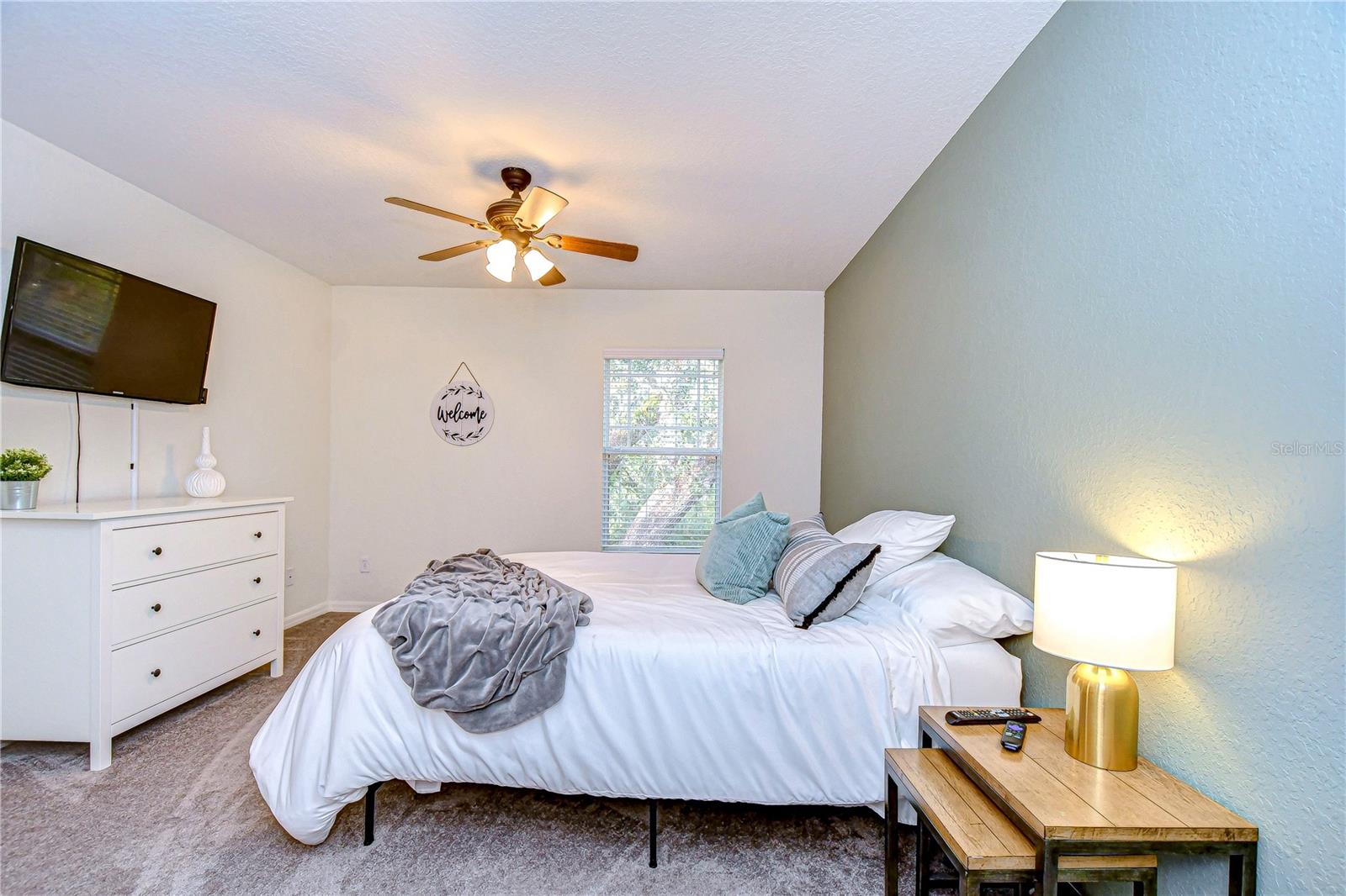 208 ELM VIEW CT — photo 23