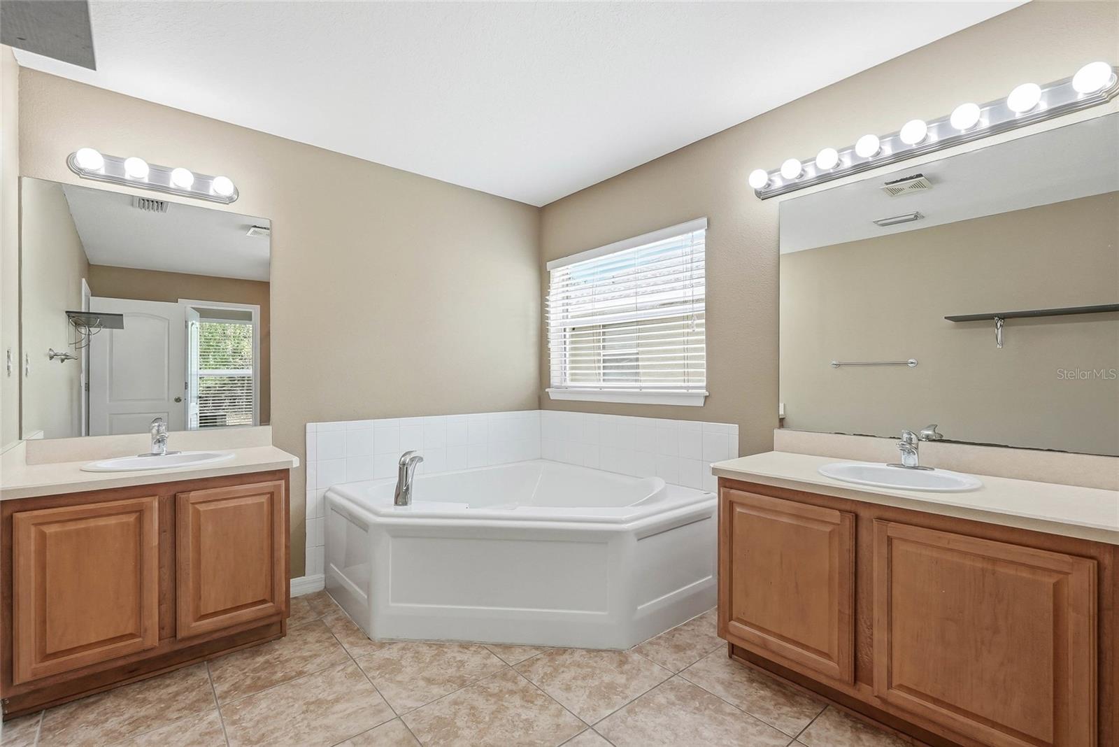 12230 COLONY LAKES BLVD — photo 28