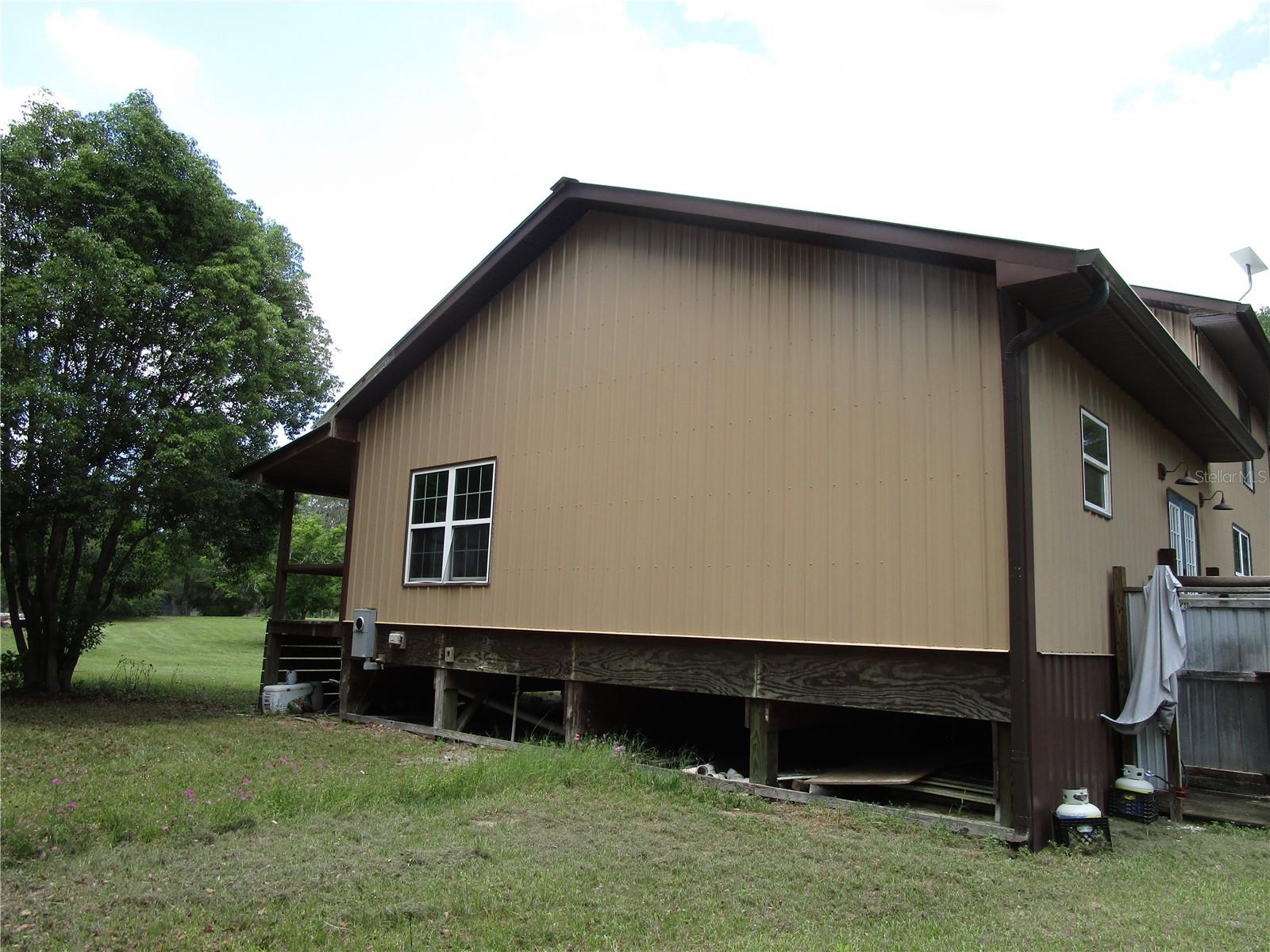 21108 DURDEN RD — photo 30