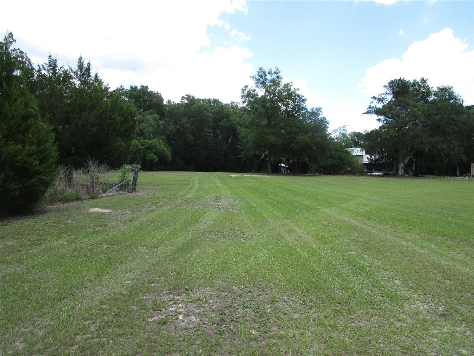 21108 DURDEN RD — photo 17
