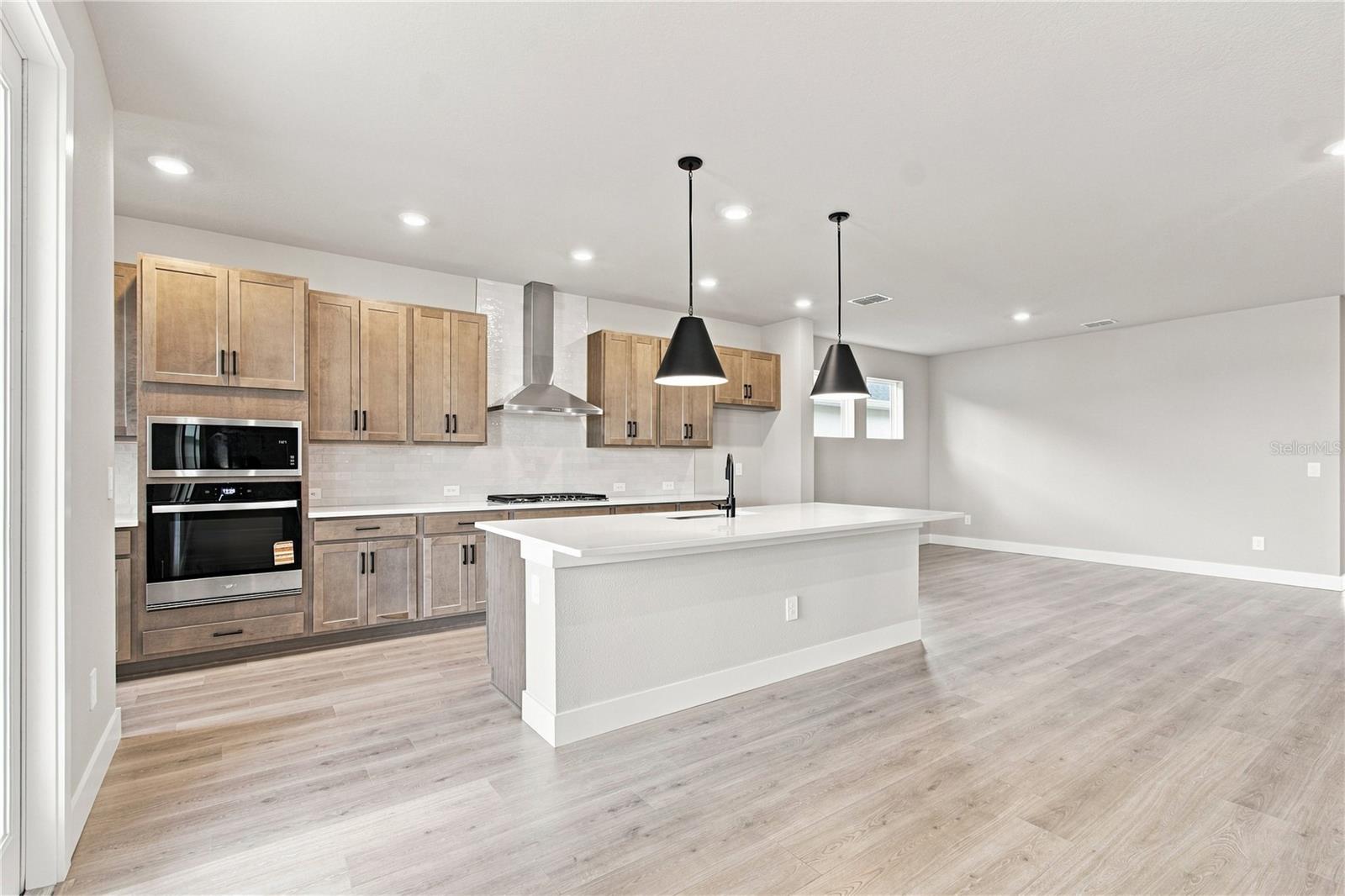 7733 MARINA BAY CV — photo 7