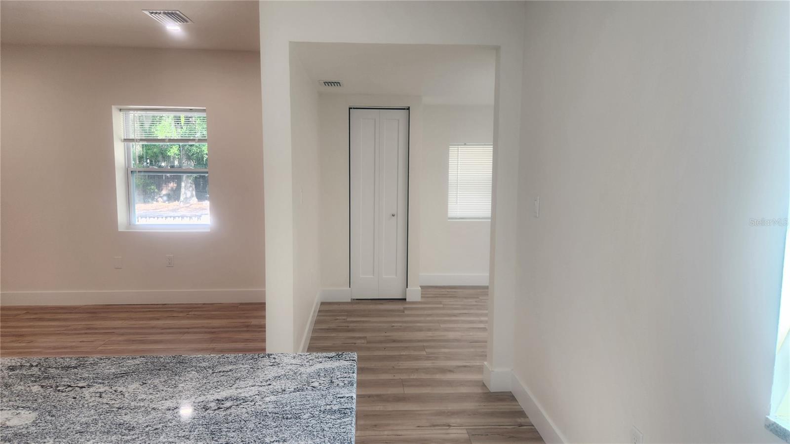 2117 5TH ST #Front House — photo 6