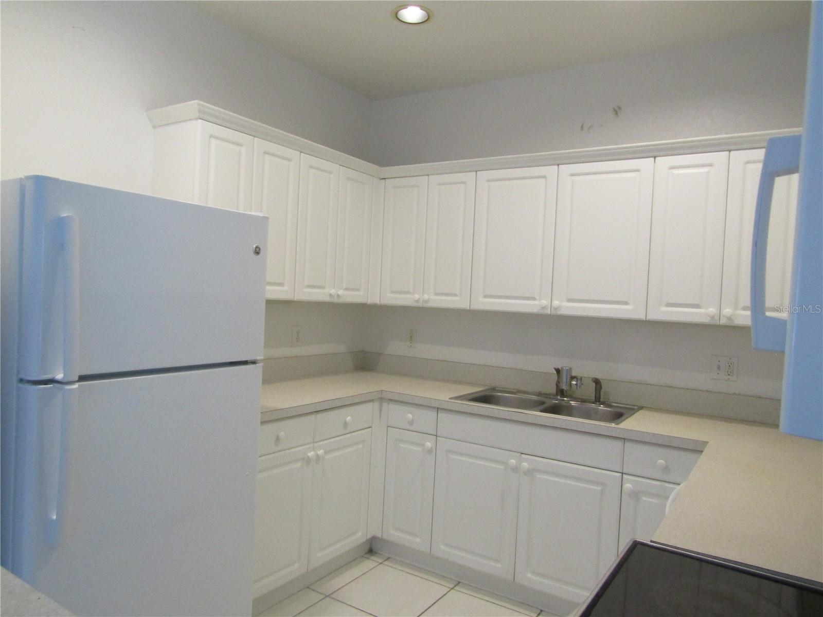 3966 MEDITERRANEA CIR #421 — photo 8
