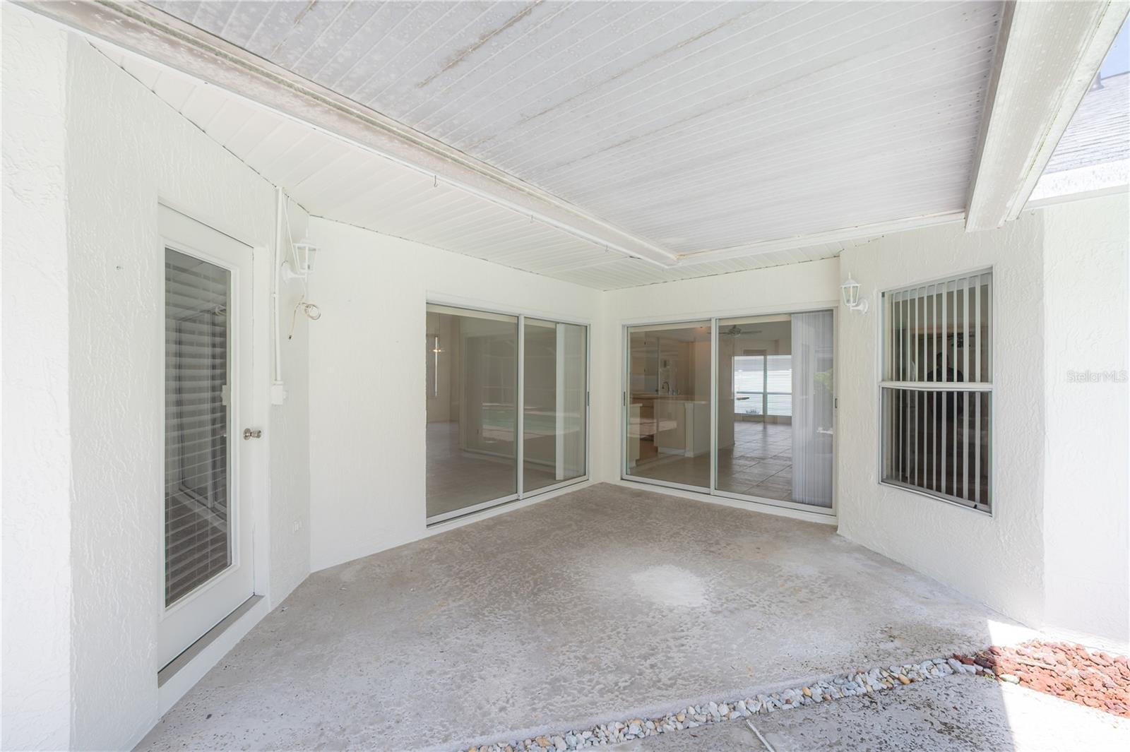 15121 HEATHRIDGE DR — photo 44