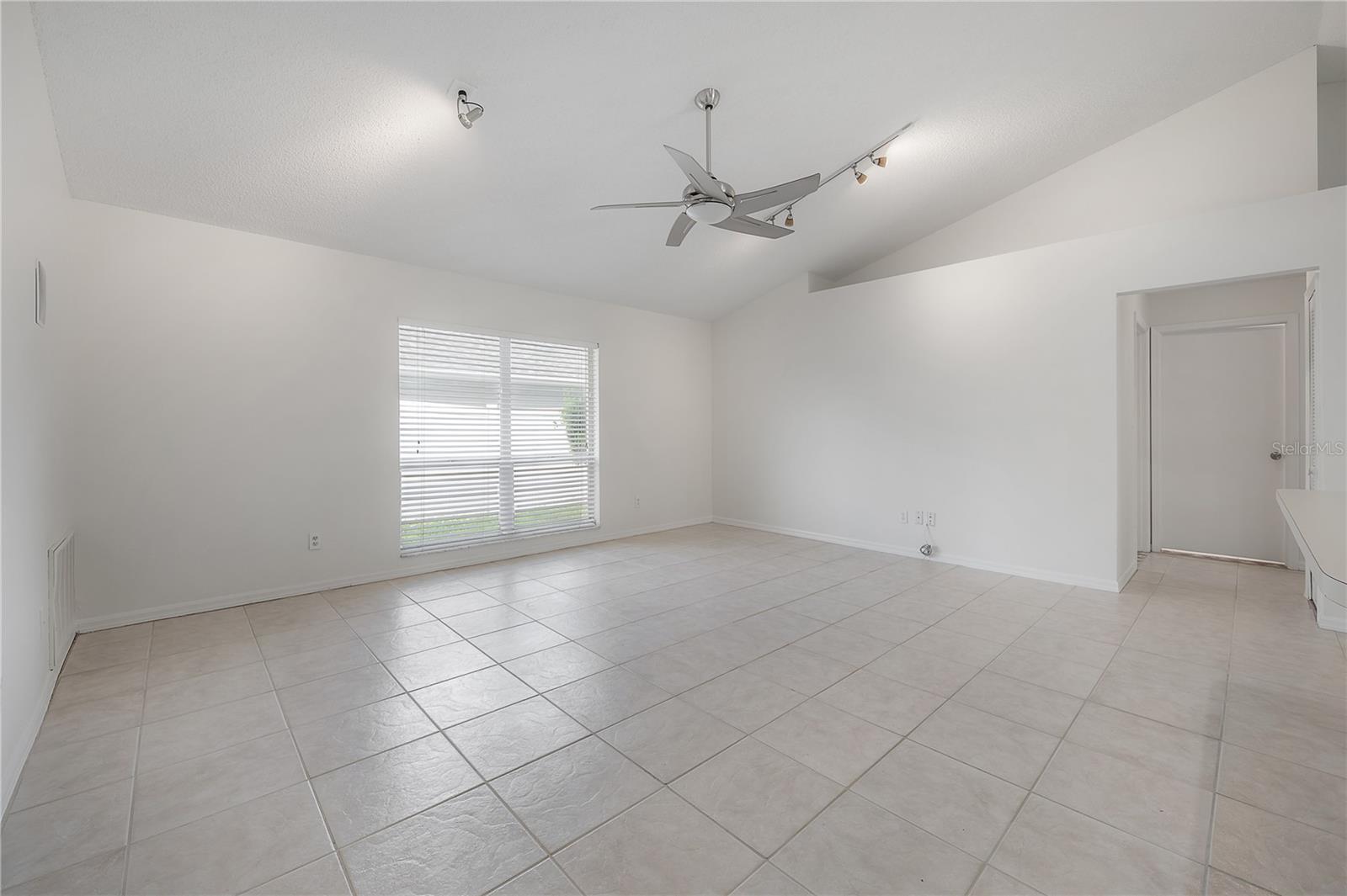 15121 HEATHRIDGE DR — photo 20