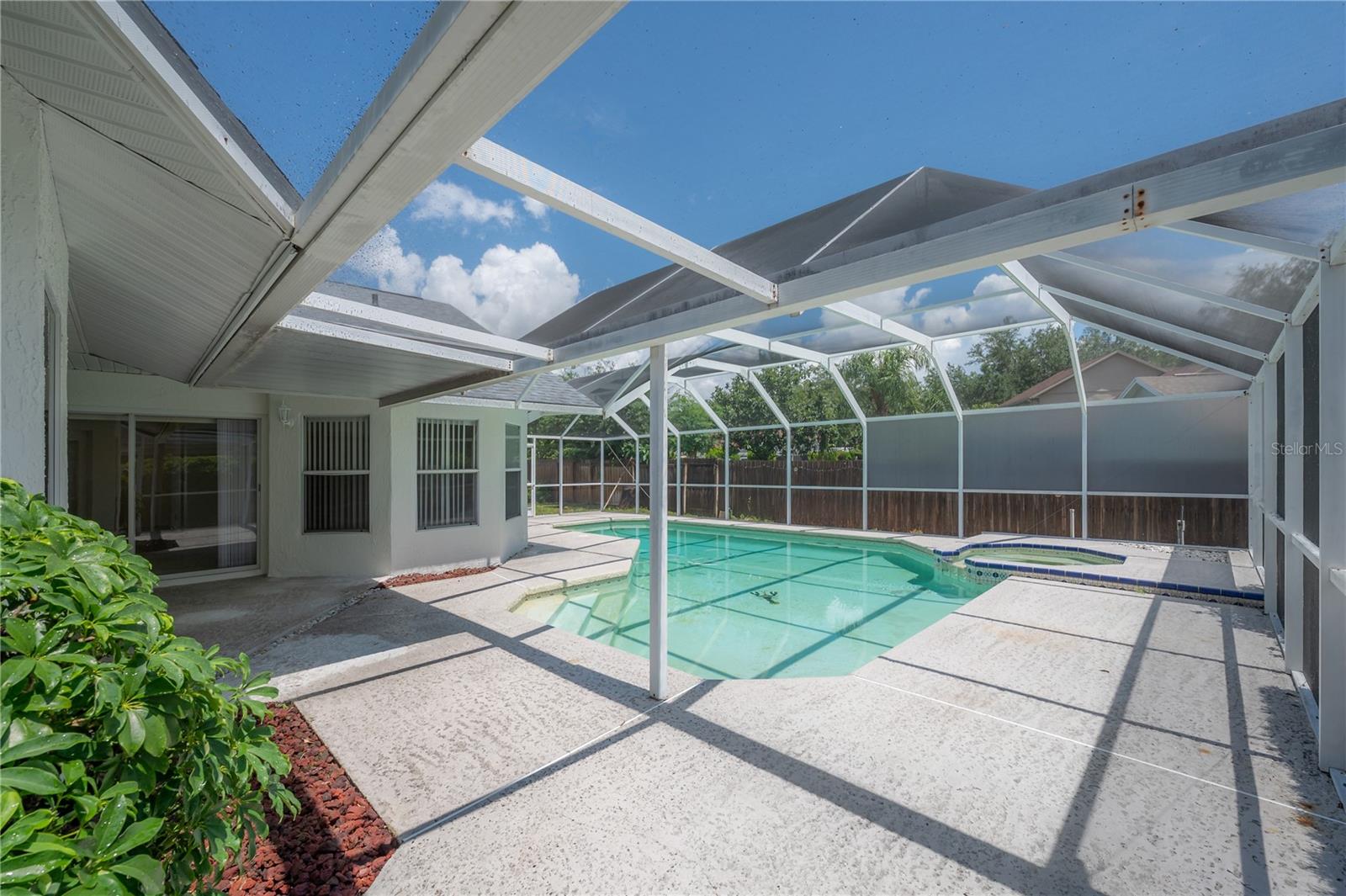 15121 HEATHRIDGE DR — photo 43