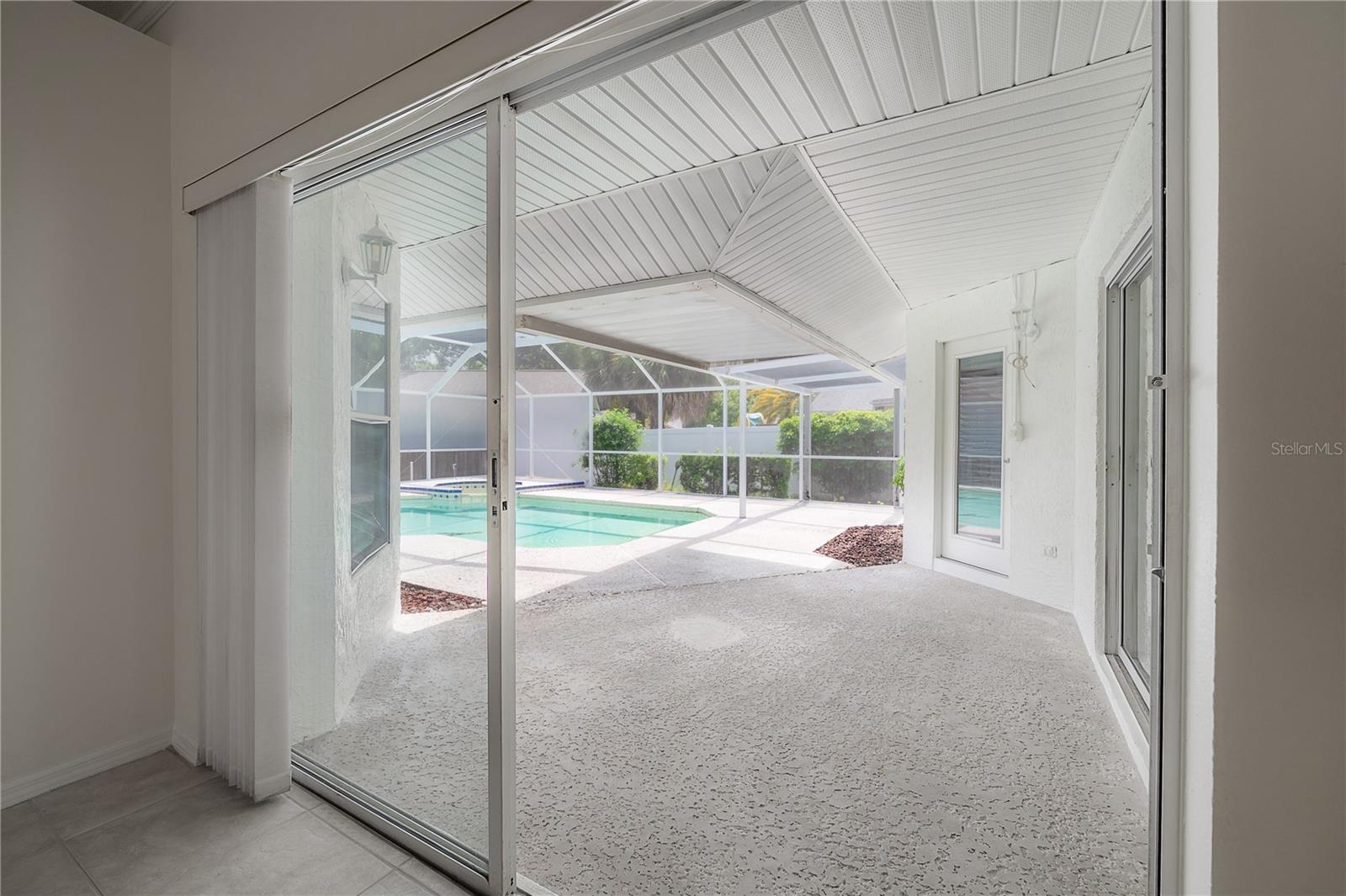15121 HEATHRIDGE DR — photo 30
