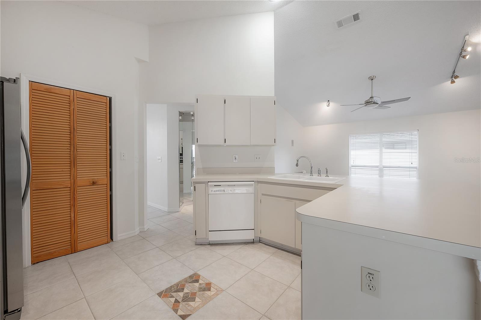 15121 HEATHRIDGE DR — photo 25