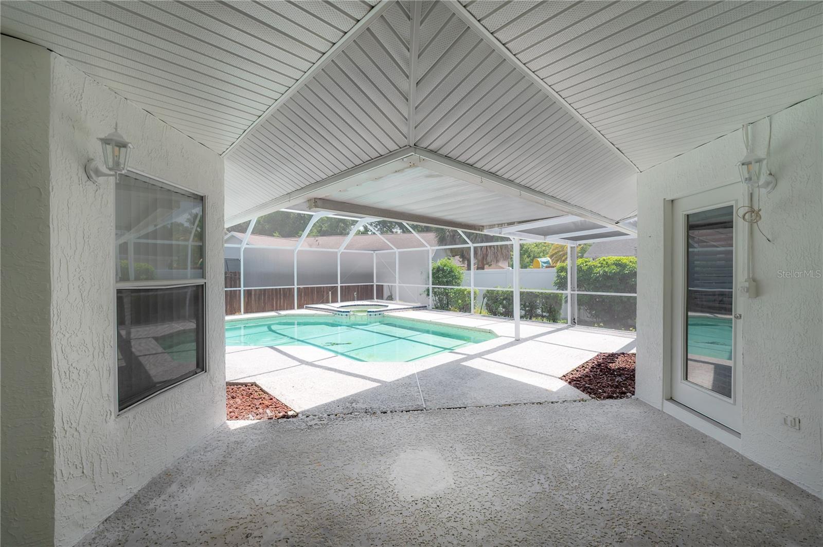 15121 HEATHRIDGE DR — photo 45