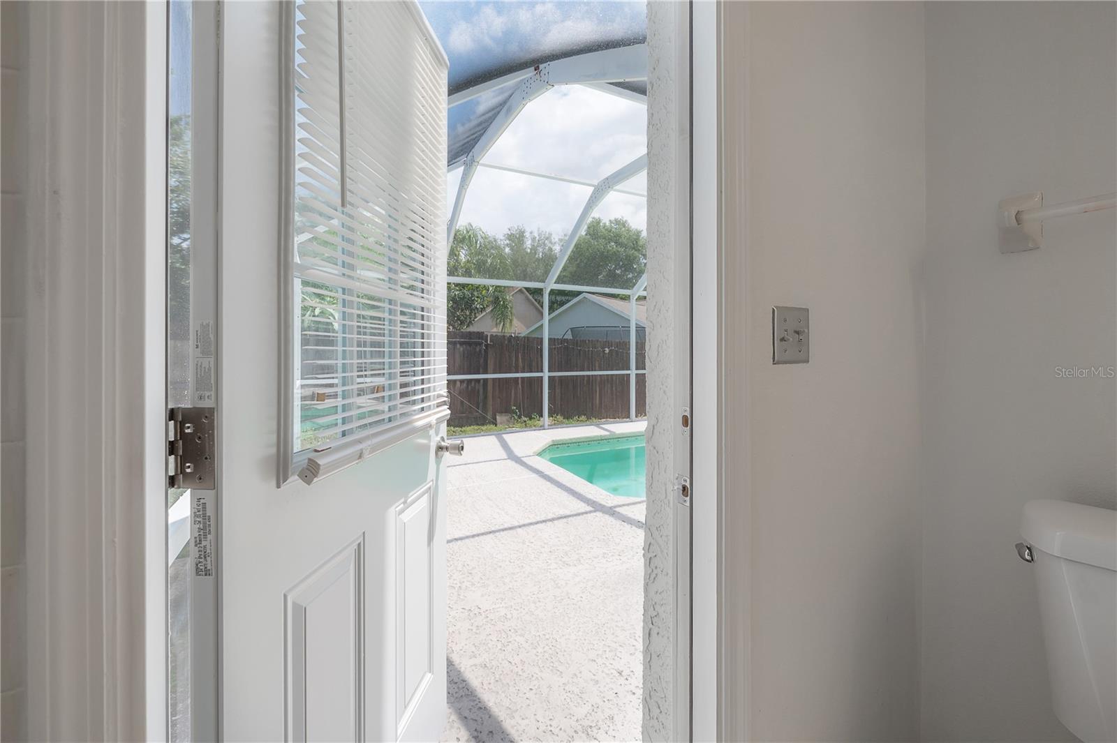 15121 HEATHRIDGE DR — photo 39