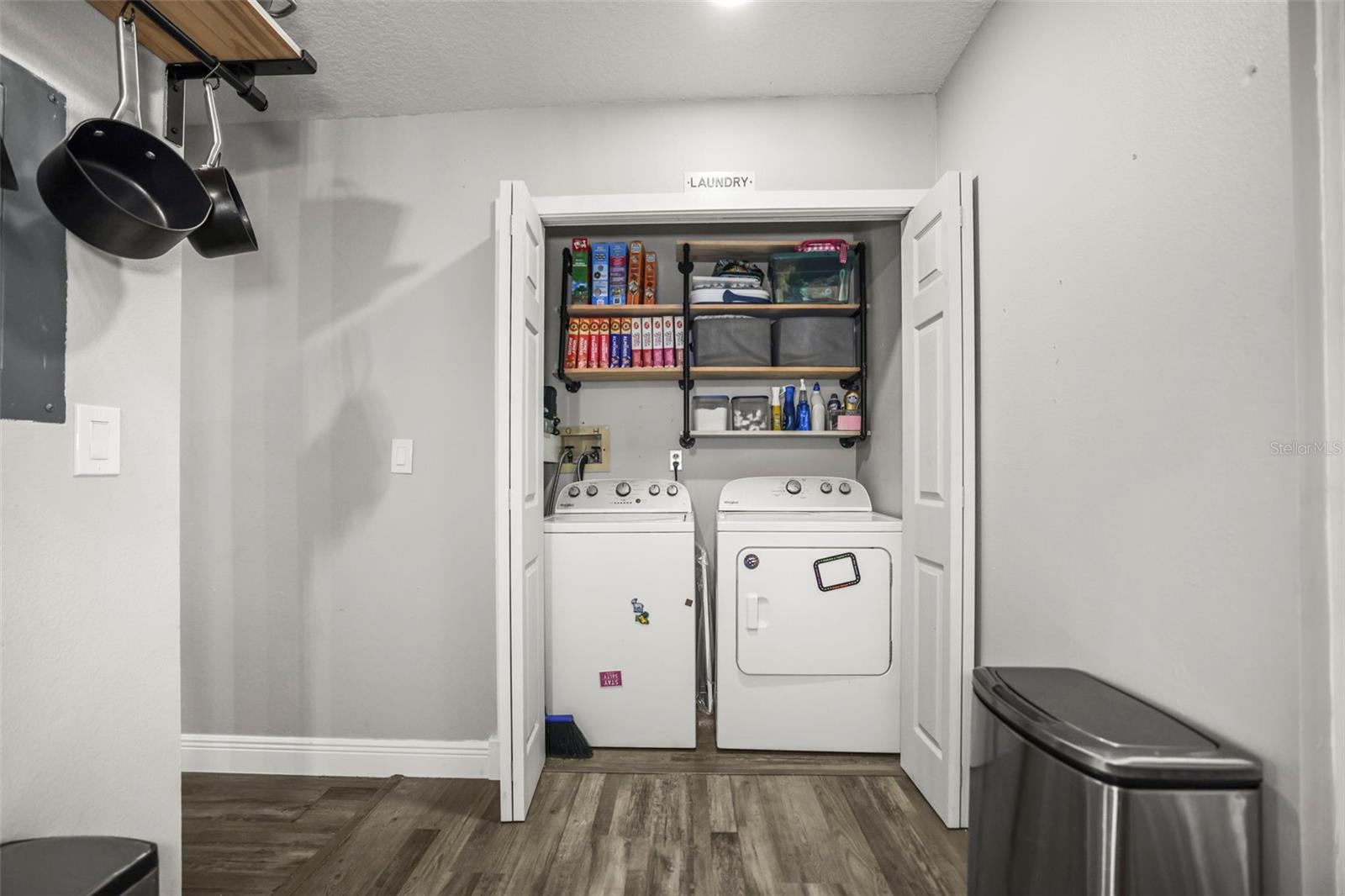 933 HAMILTON CT — photo 5
