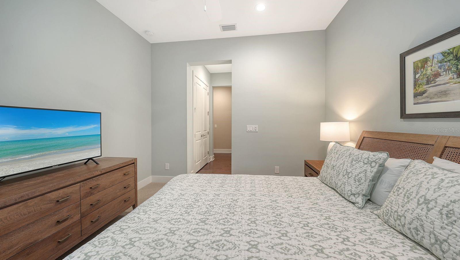 16524 KENDLESHIRE TER — photo 38