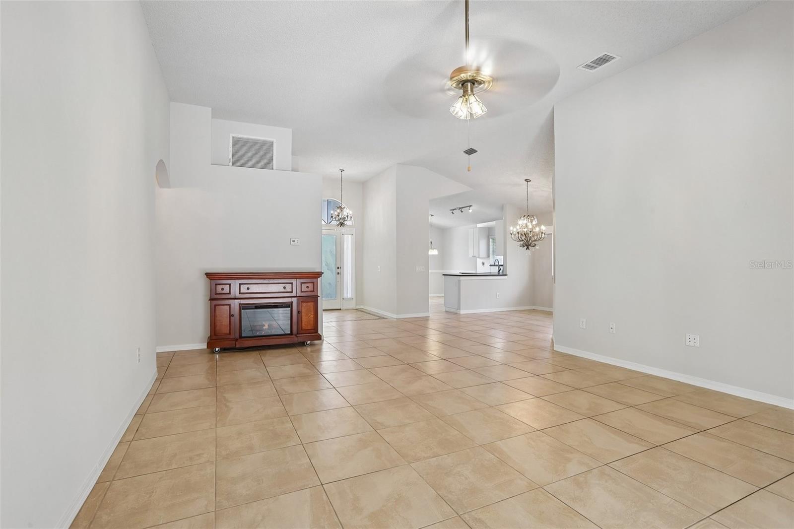 10216 CHARLESTON CORNER RD — photo 4