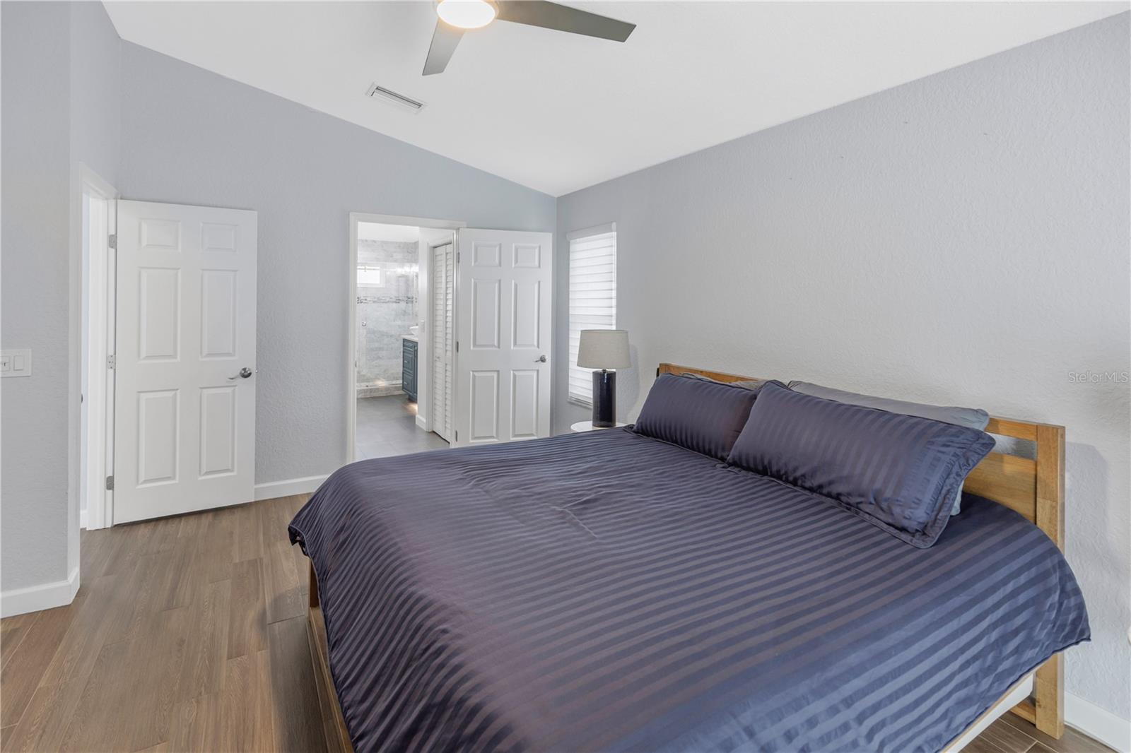 727 HIDDEN LAKE DR — photo 29
