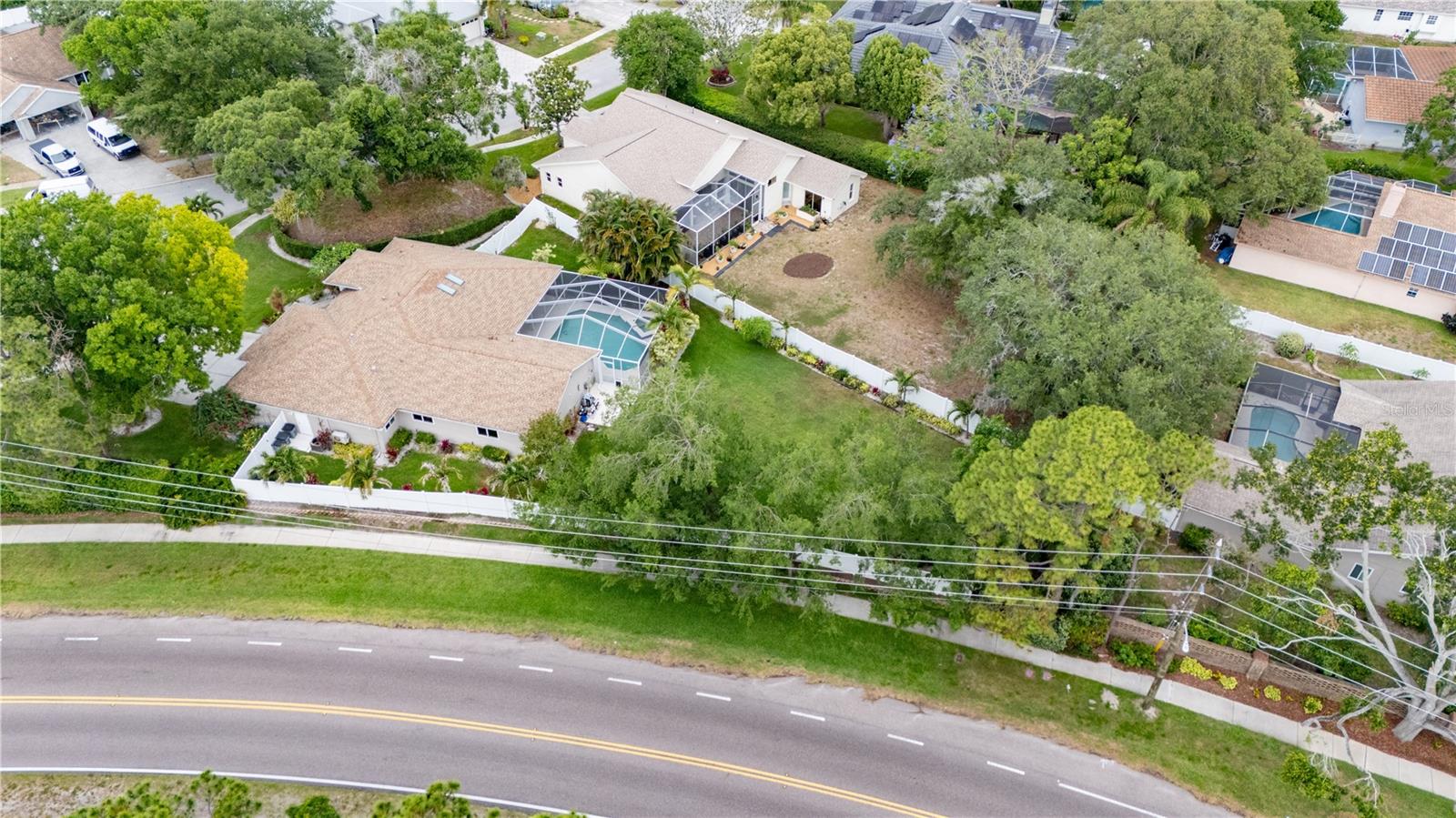 727 HIDDEN LAKE DR — photo 51